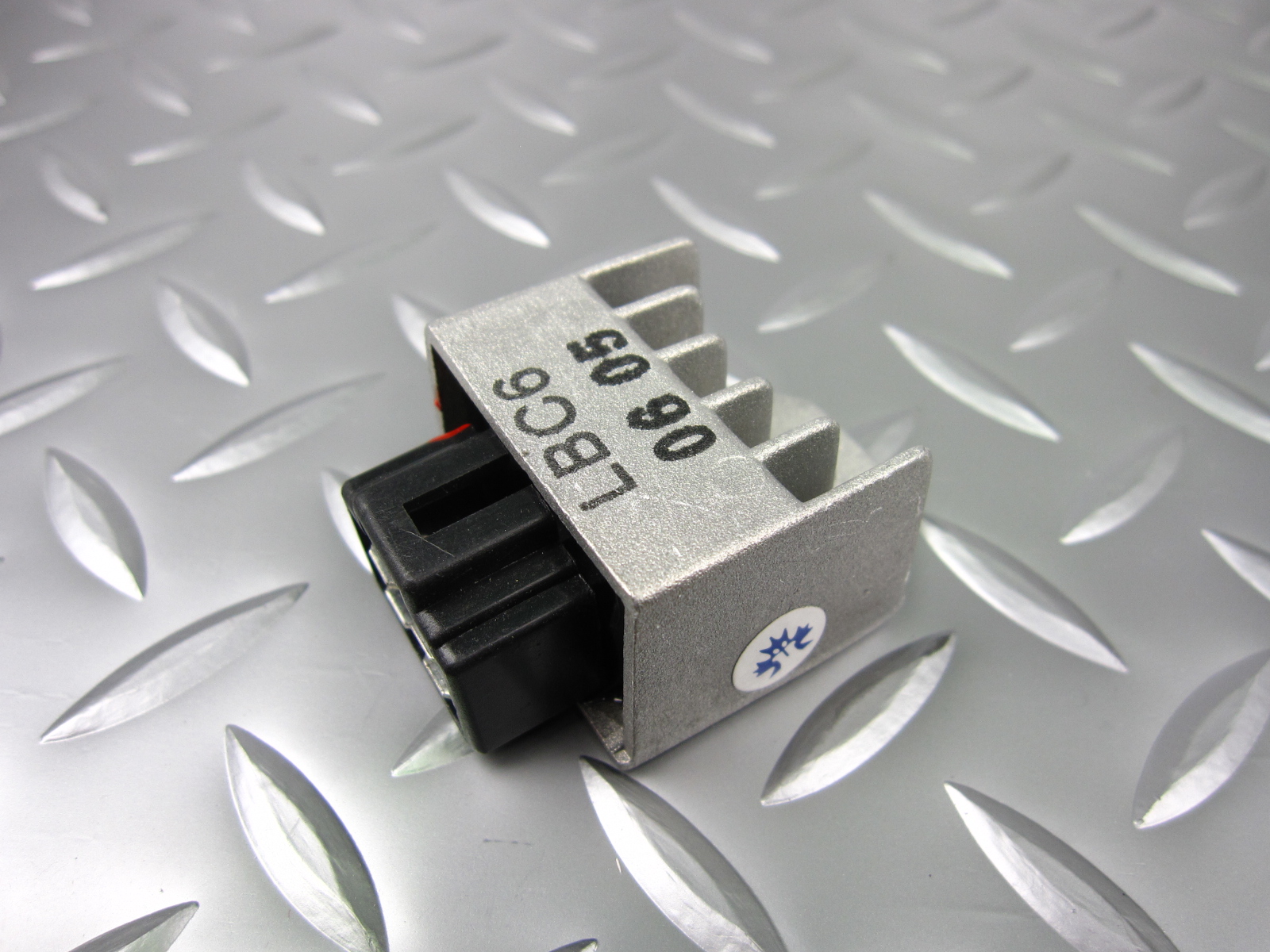 CKD ブロックマニホールド レギュレータ MNRB500B-LSC6-5-NG39-D DIY