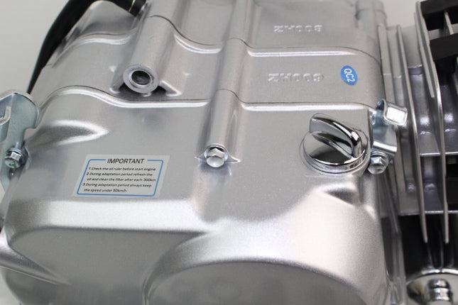 125ccエンジン セル始動方式 2次側クラッチ