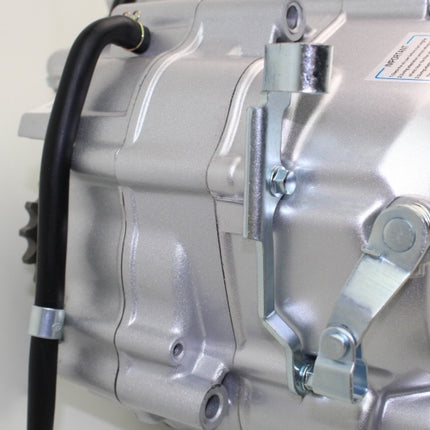 125ccエンジン セル始動方式 2次側クラッチ