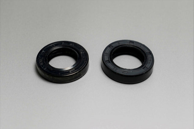 ハブオイルシール左右セット