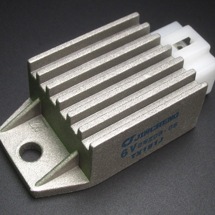 6Vレギュレーター