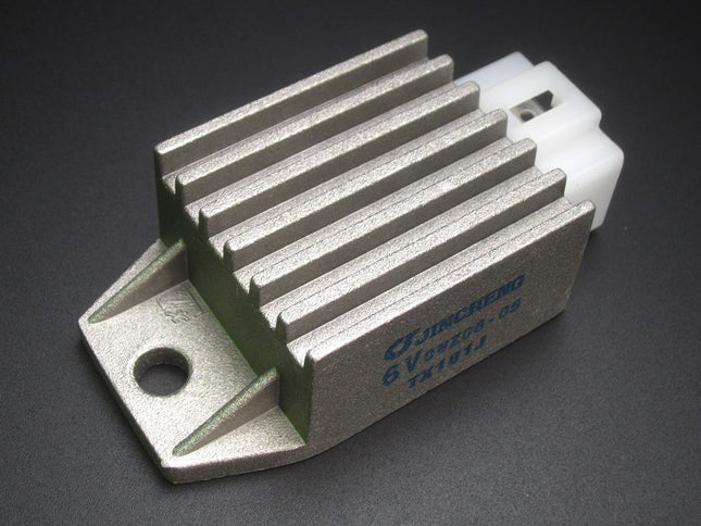 6Vレギュレーター