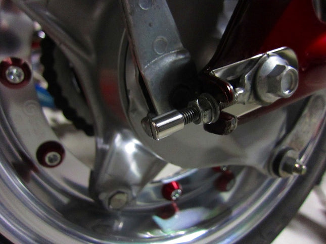 チェーン調整ボルトキャップステンレス製