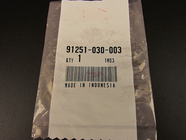 ホンダ純正フロントブレーキパネルオイルシール