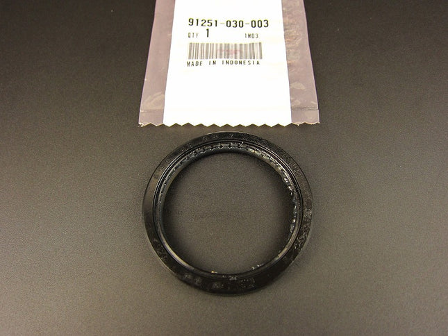 ホンダ純正フロントブレーキパネルオイルシール