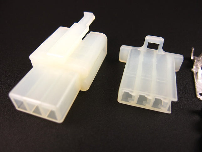 110シェルロック付きコネクター3極カプラーギボシ付