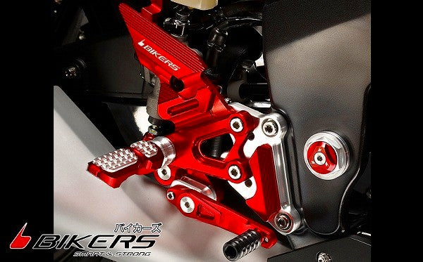 CBR150R BIKERSアクスルキャップカバー金