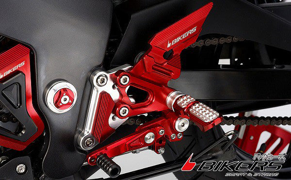 CBR150R BIKERSアクスルキャップカバー金