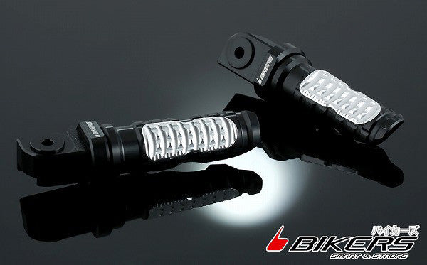 CBR150R BIKERSリアフットレストセット黒