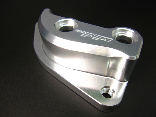 GROM 4Pキャリパーサポートフロント用