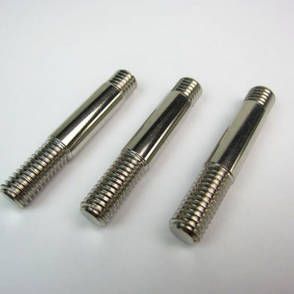 モンキーリアスプロケット用4mmワイドスタッドボルト