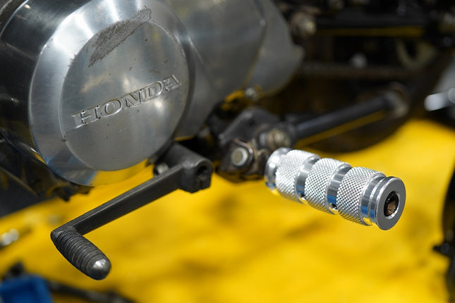 モンキー、エイプ用アルミ製ビレットフットステップ