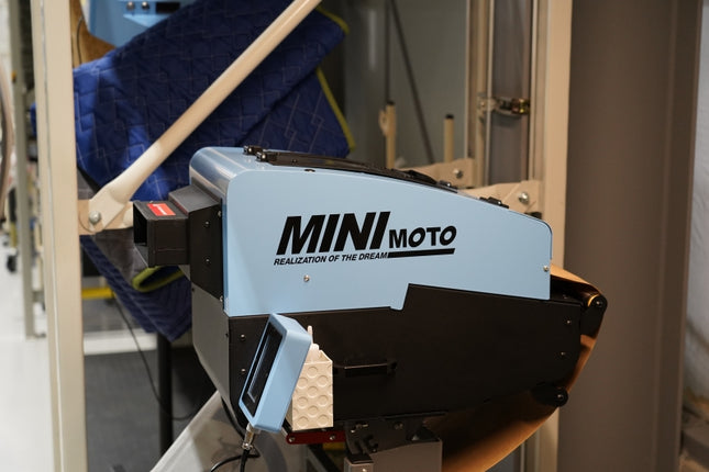 MINIMOTOロゴステッカー ホワイト 300×75mm