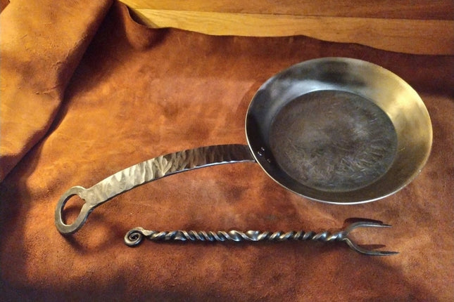 鍛造 ハンドメイド フライパン&フォーク チェコ製