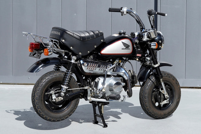 Z50Jモンキーセンタースタンドキット8、10インチ兼用