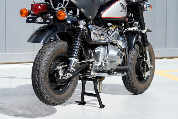 Z50Jモンキーセンタースタンドキット8、10インチ兼用