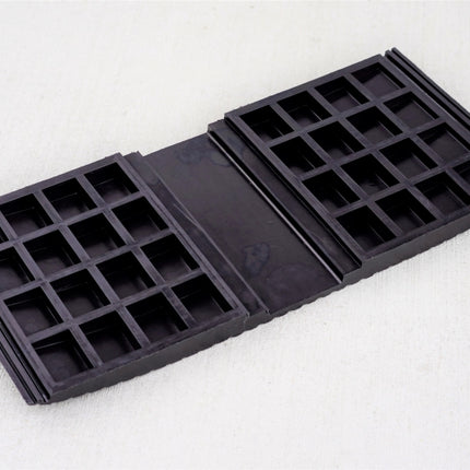 ラバースロープ下部グリッド構造 820×380×38mm