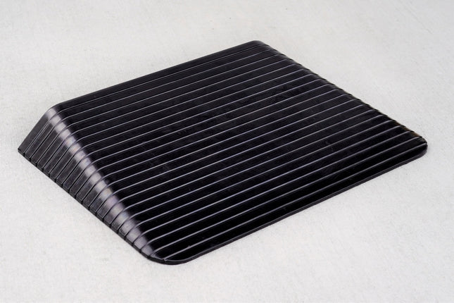 ラバースロープ段差解消 耐荷重5000kg 900×610×100mm