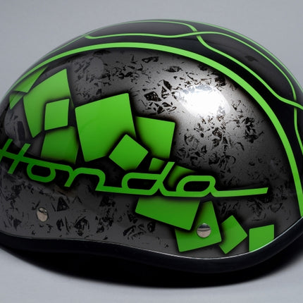 4miniダックテールヘルメットスクエア ガンメタ×グリーン