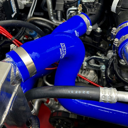 ジムニーJB64用ハイパーシリコンインテークパイプ レッド